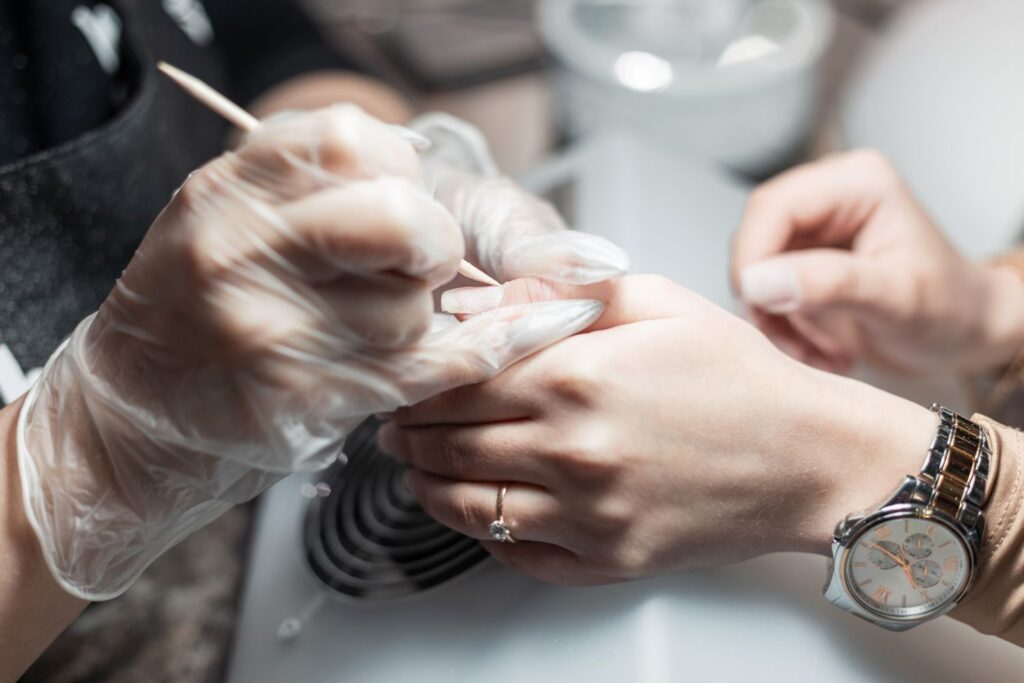 fingernail salons near me