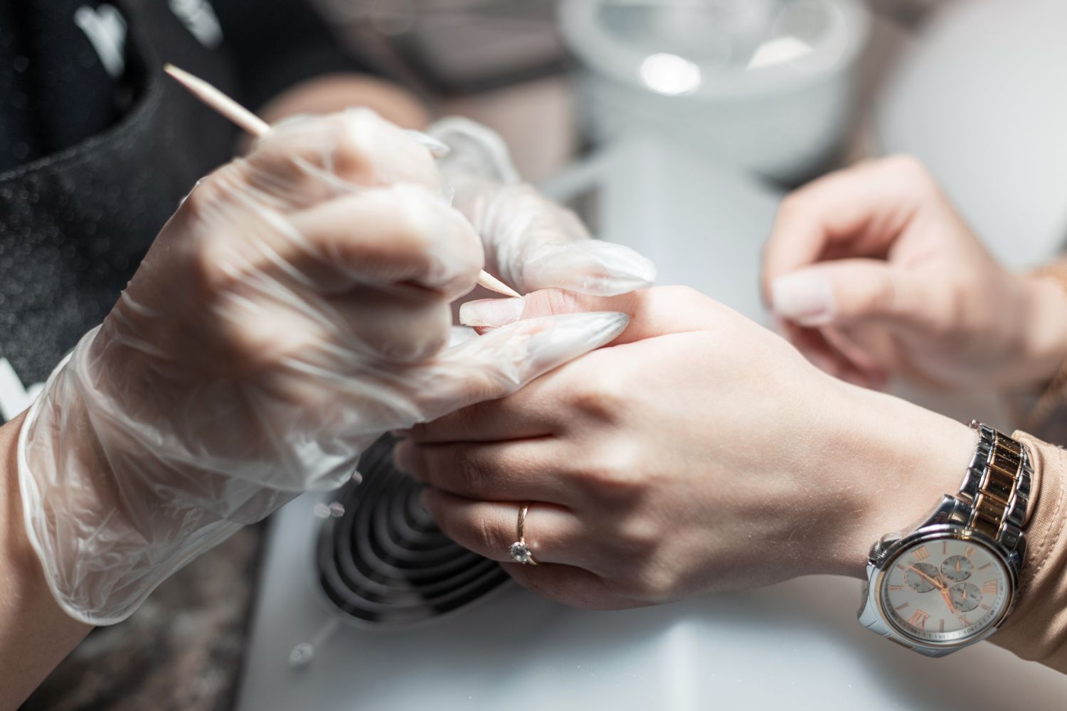 fingernail salons near me